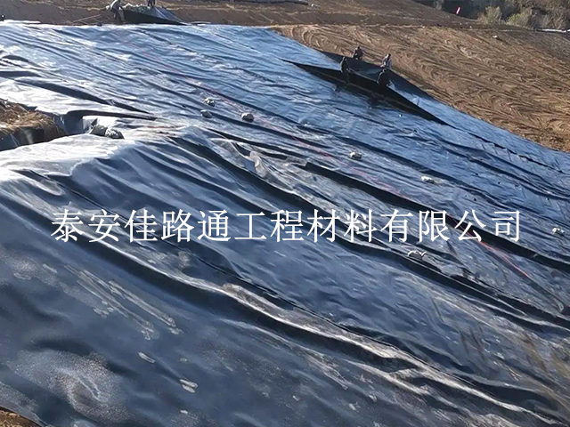 垃圾填埋場防滲膜使用鋪設(shè)有哪些意義表現(xiàn)？
