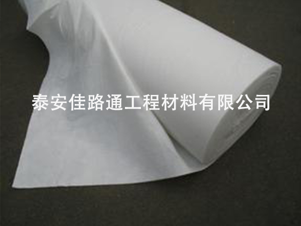 低溫對人工湖防滲膜的鋪設(shè)有影響嗎？