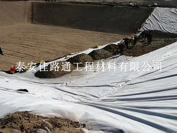 如何將油田防滲膜更好的發(fā)揮其作用？