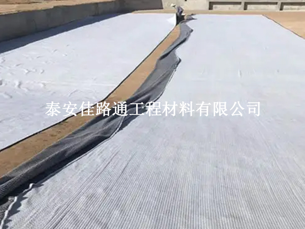 膨潤(rùn)土防水毯施工注意事項(xiàng)：細(xì)致入微，確保無(wú)憂