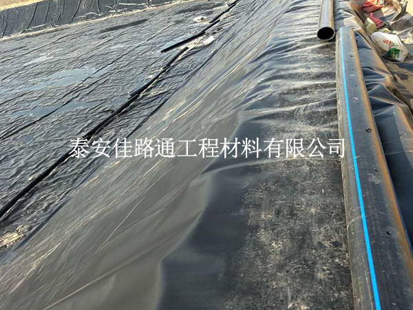 防滲土工膜“延年益壽”有妙招！5個(gè)實(shí)用