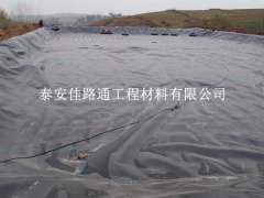 人工湖防滲膜效果差？6 大原因讓防滲功能 “打