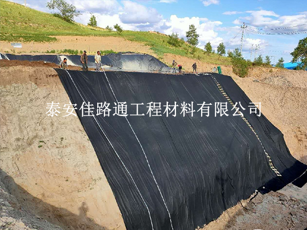 蓄水池防滲膜破損不用慌？這些修復(fù)技巧